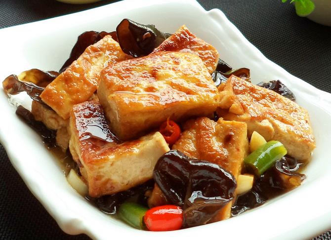 木耳烧豆腐